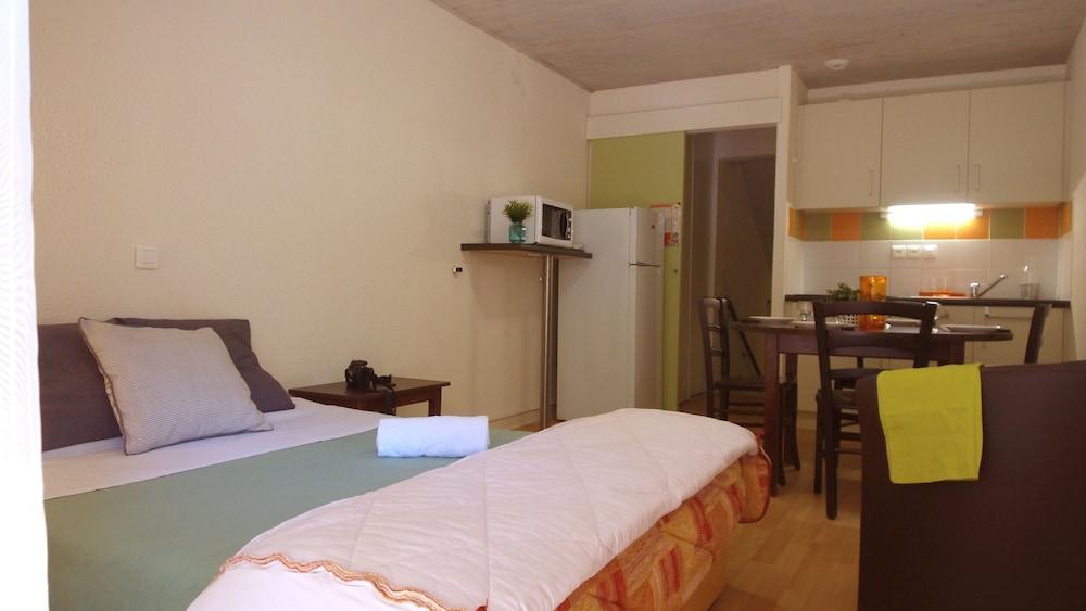 Vvf Sud Aveyron Hotel Brusque Bagian luar foto
