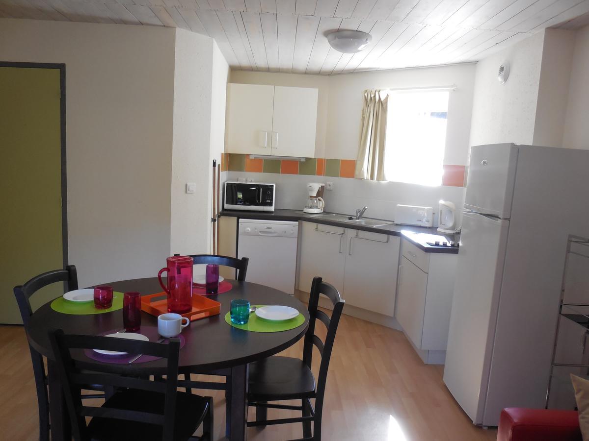 Vvf Sud Aveyron Hotel Brusque Ruang foto
