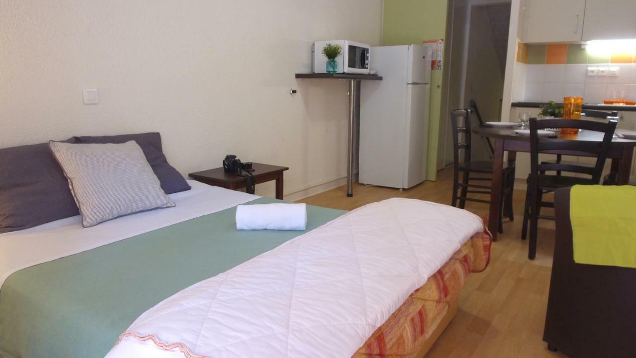 Vvf Sud Aveyron Hotel Brusque Bagian luar foto
