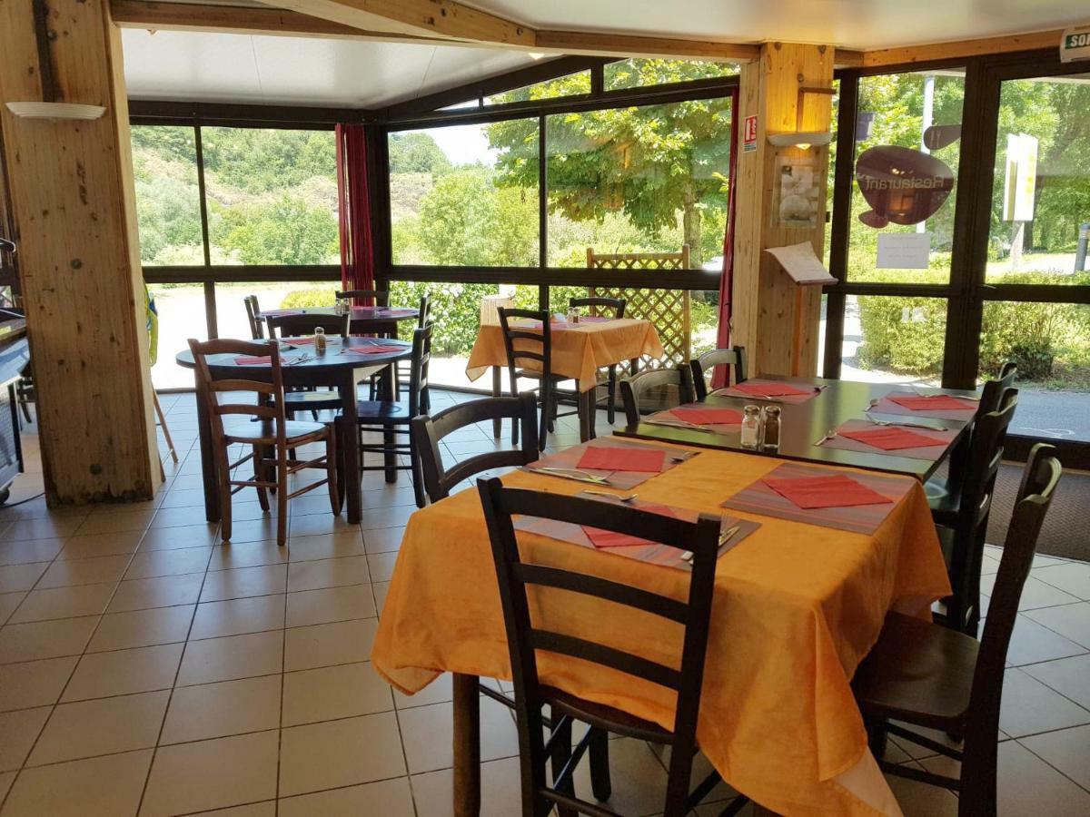 Vvf Sud Aveyron Hotel Brusque Bagian luar foto