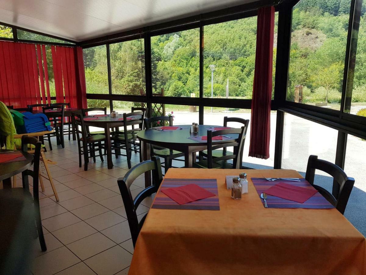 Vvf Sud Aveyron Hotel Brusque Bagian luar foto