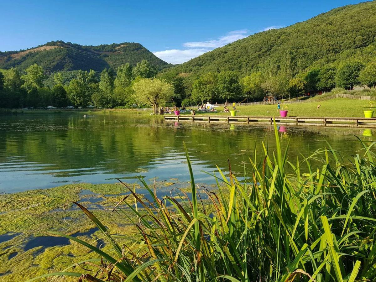 Vvf Sud Aveyron Hotel Brusque Bagian luar foto
